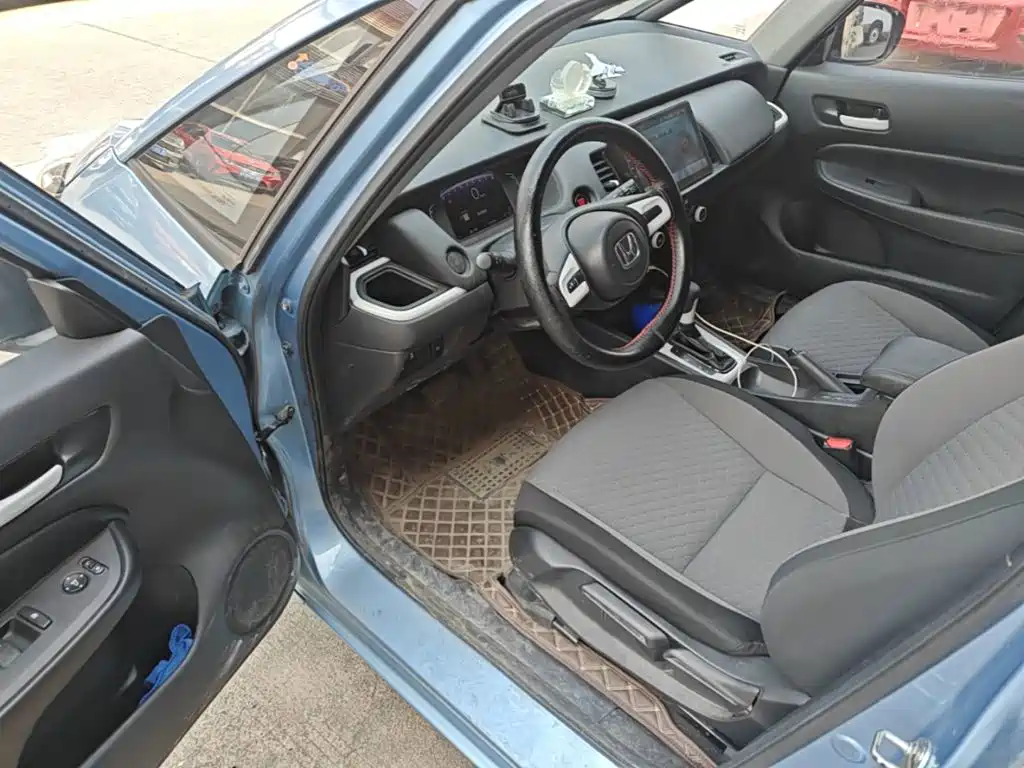 Honda Fit — фото 15