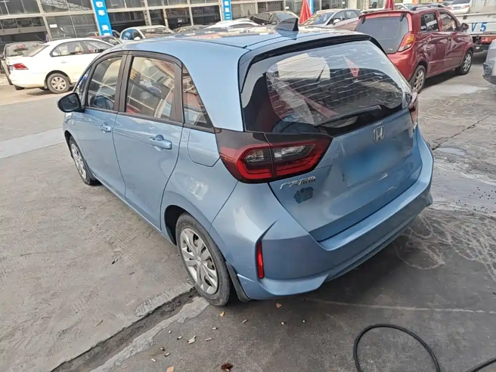 Honda Fit — фото 4