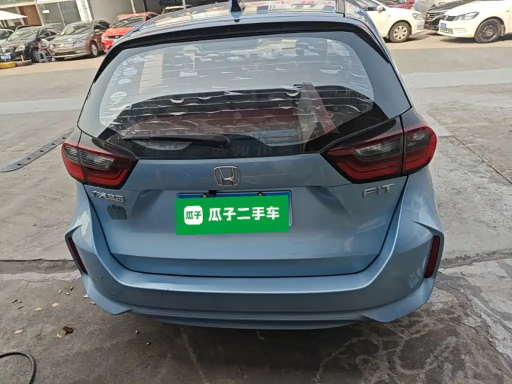 Honda Fit — фото 5