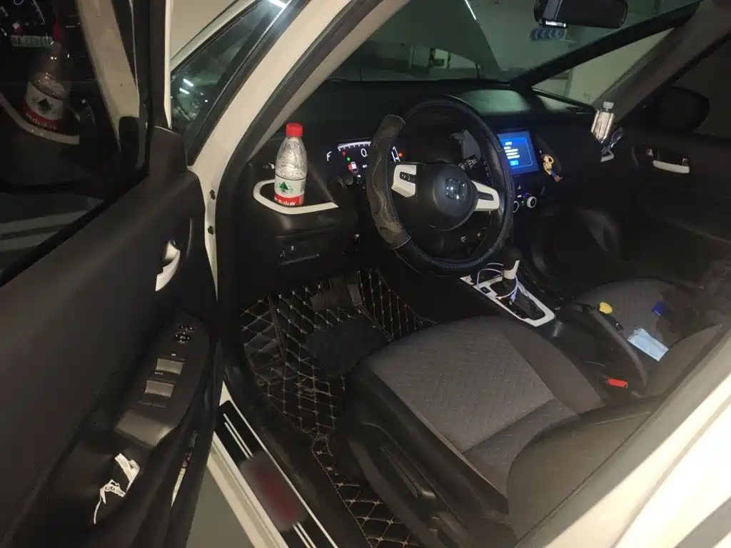 Honda Fit — фото 17