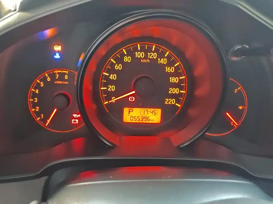 Honda Fit — фото 14