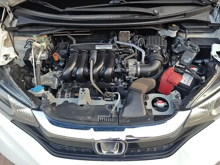 Honda Fit — фото 10