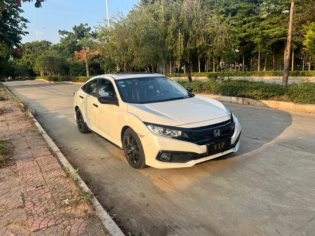 Honda Civic — фото 3