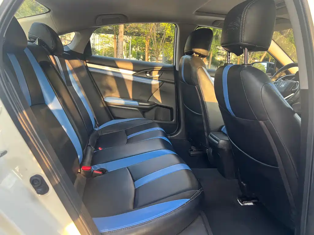Honda Civic — фото 4