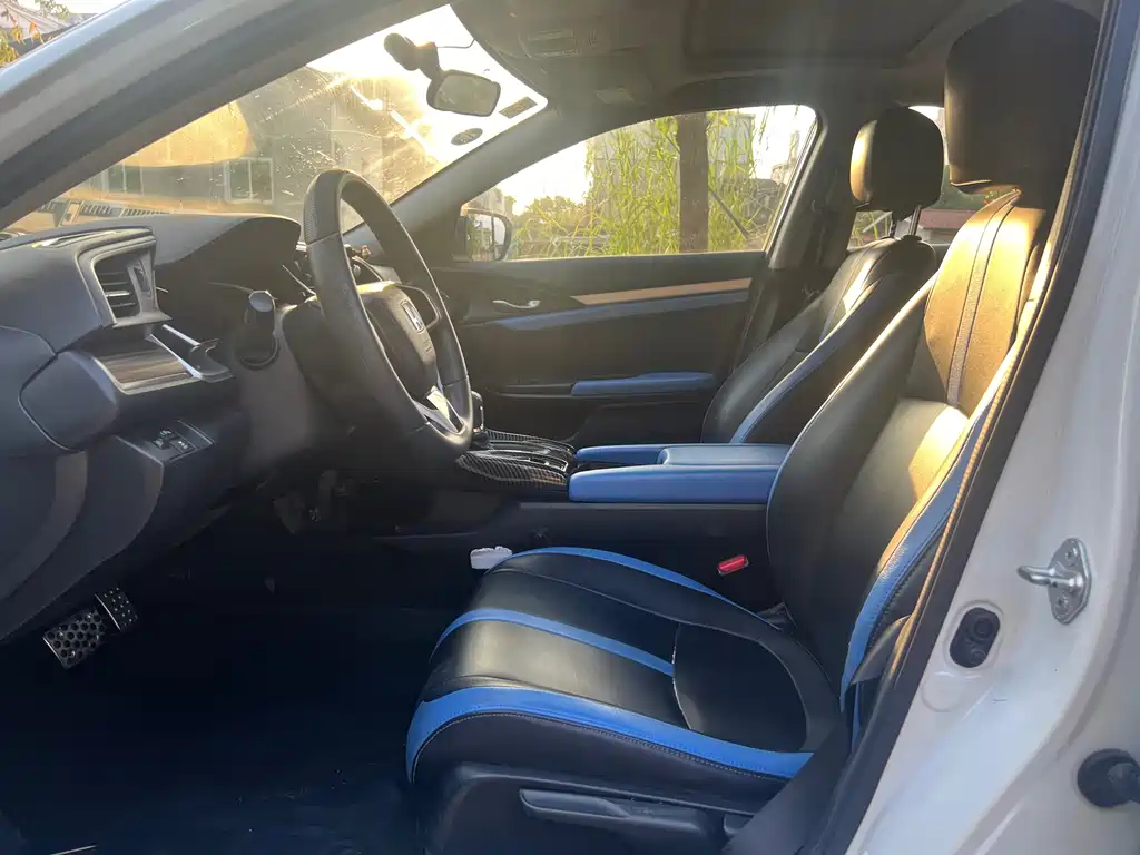 Honda Civic — фото 5