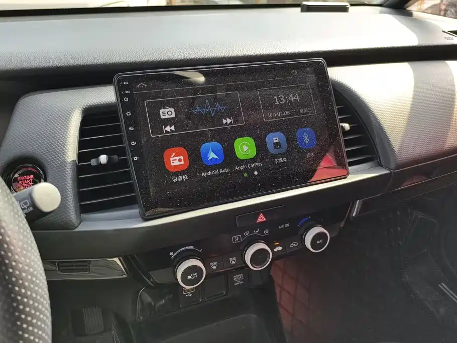 Honda Fit — фото 13