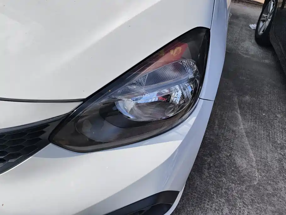 Honda Fit — фото 5