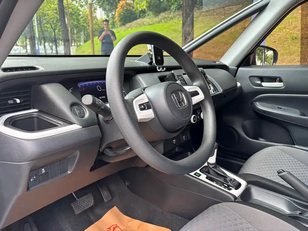 Honda Fit — фото 10