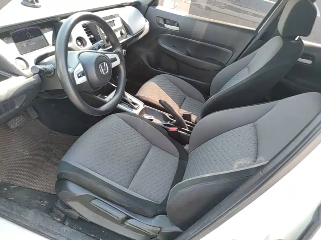 Honda Fit — фото 14