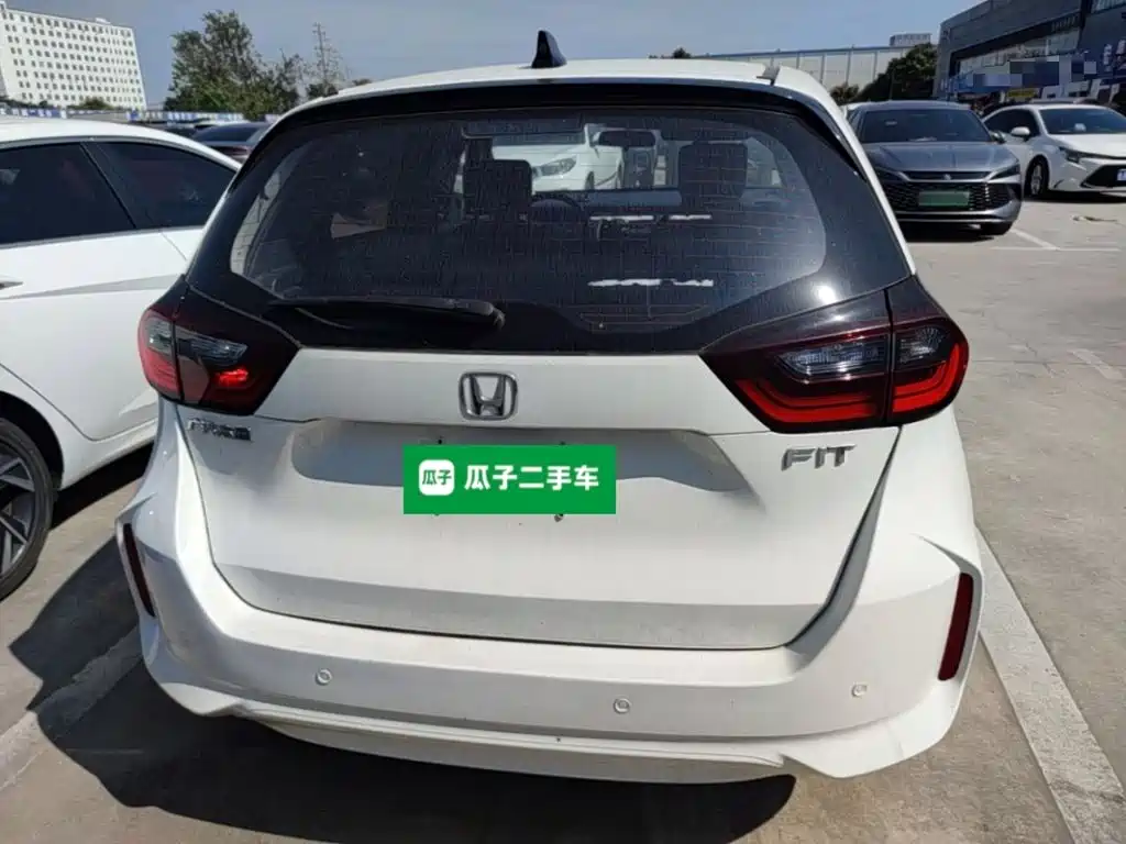 Honda Fit — фото 5