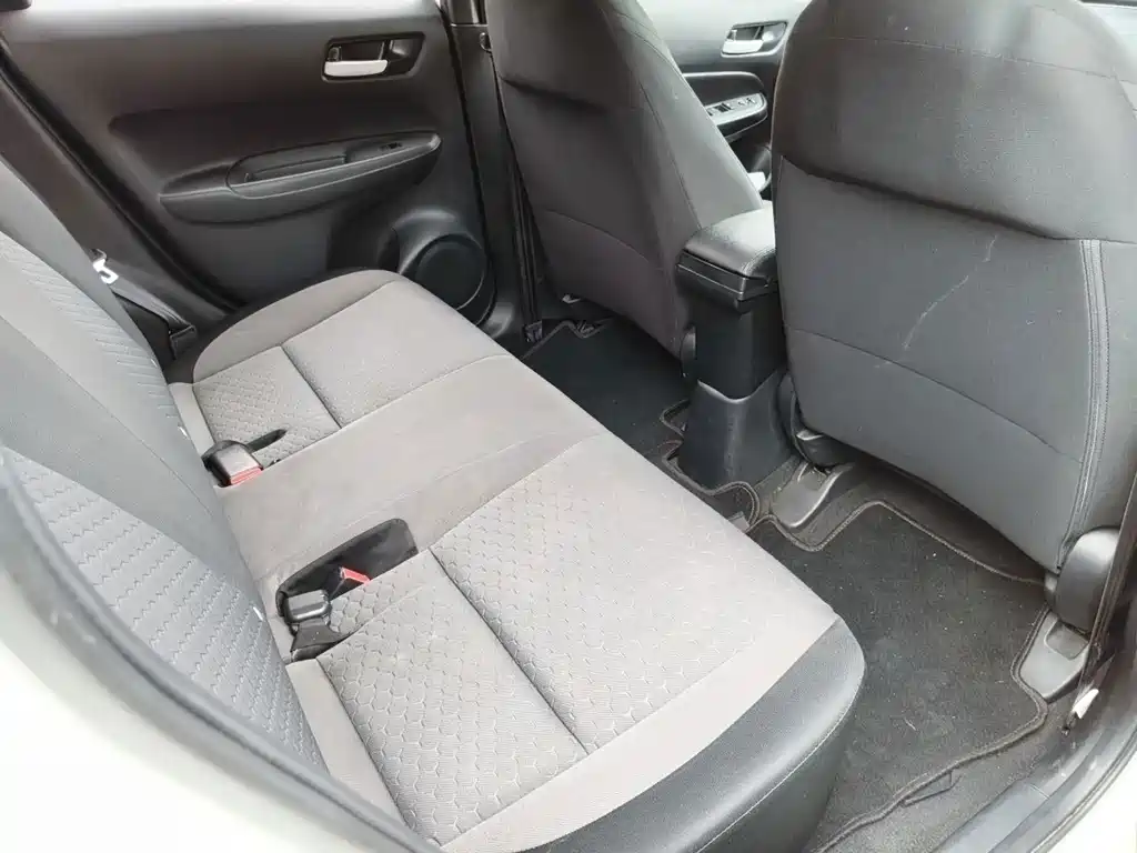 Honda Fit — фото 9