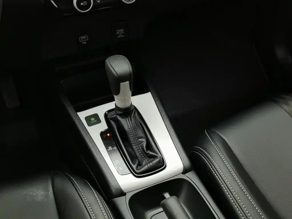 Honda Fit — фото 13