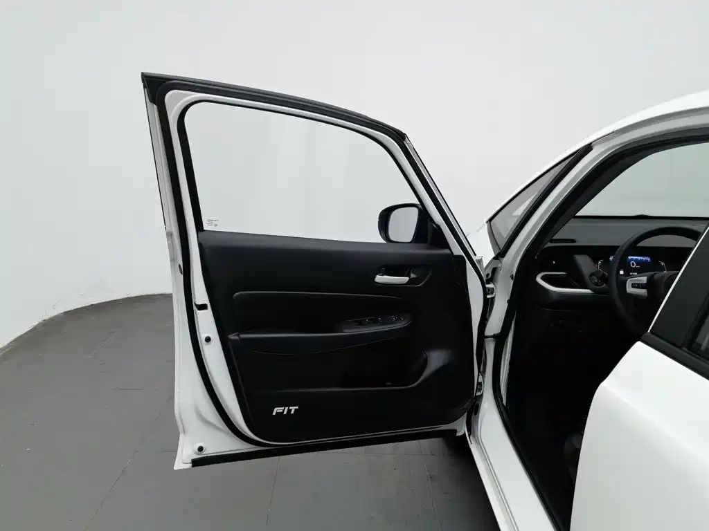 Honda Fit — фото 8