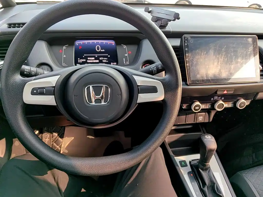 Honda Fit — фото 9