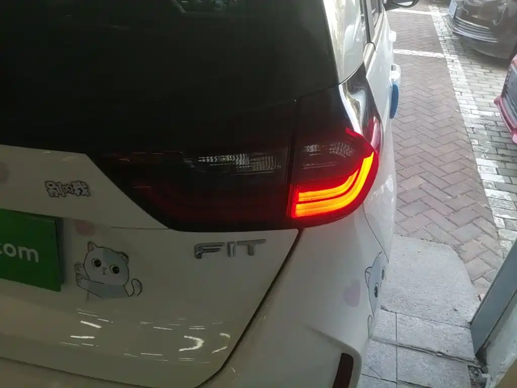 Honda Fit — фото 7