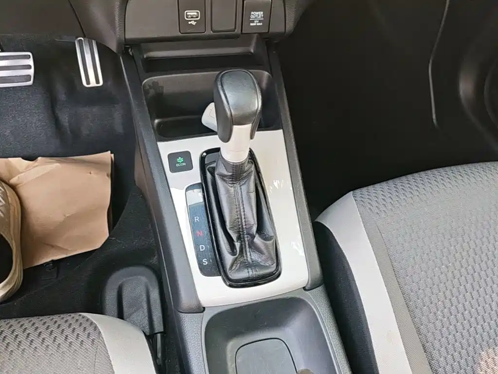 Honda Fit — фото 13