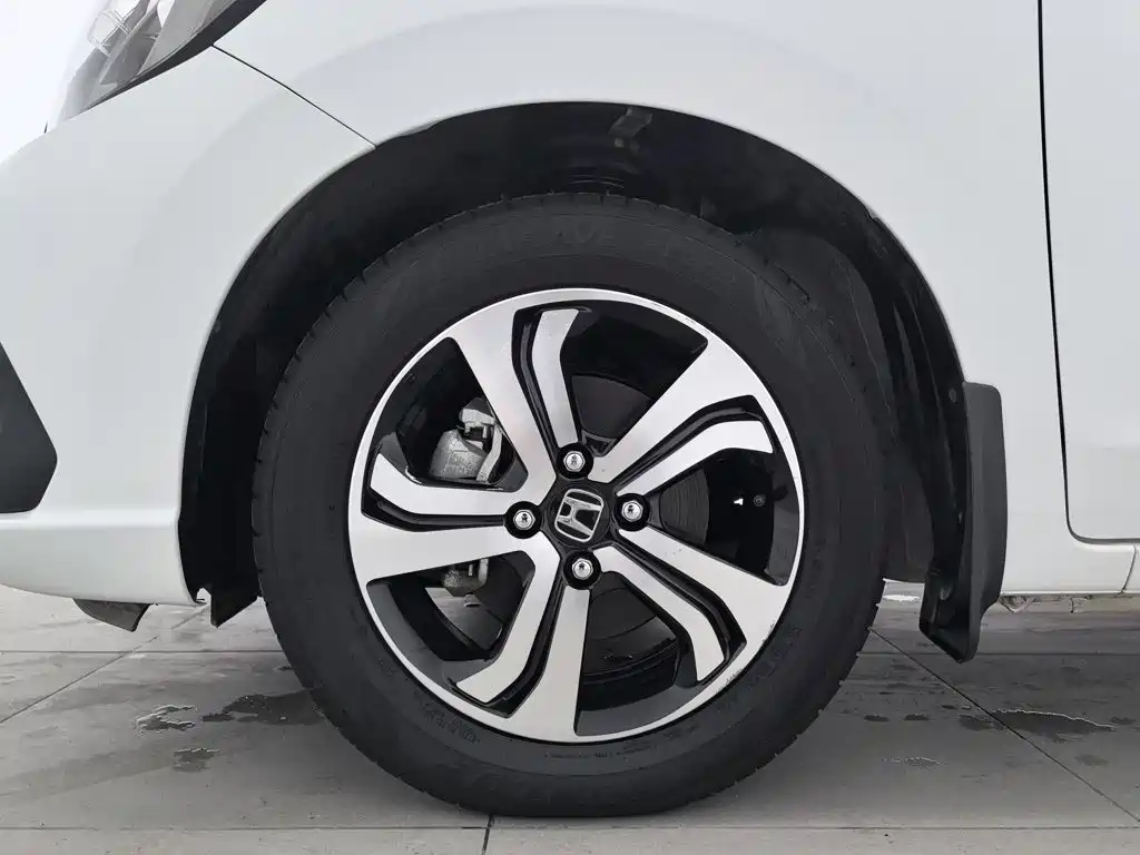 Honda Fit — фото 17