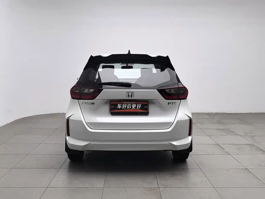 Honda Fit — фото 4