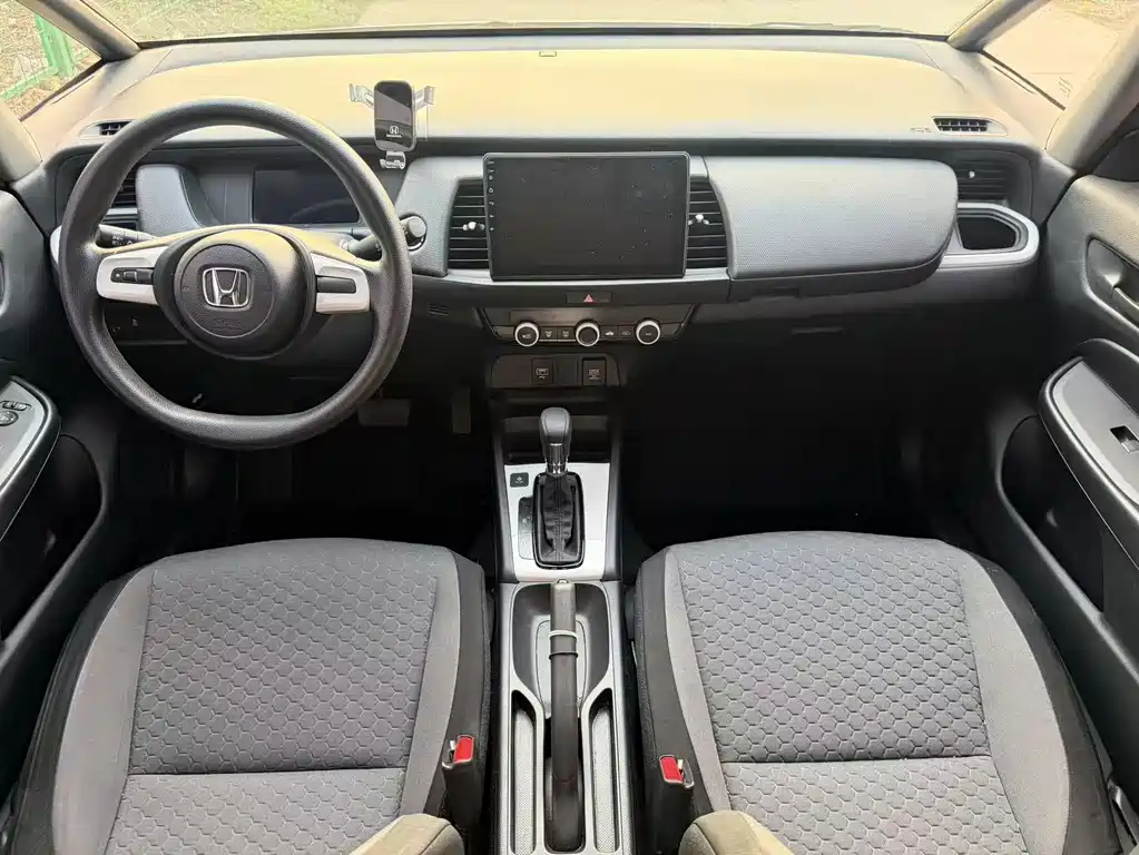 Honda Fit — фото 5