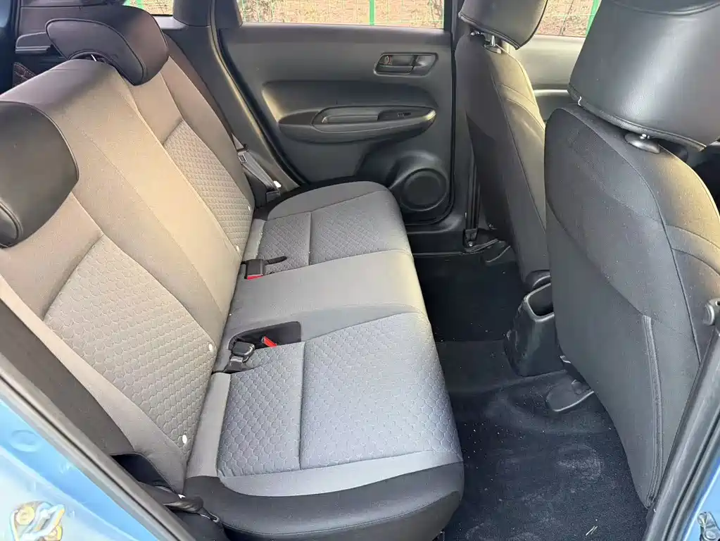 Honda Fit — фото 8