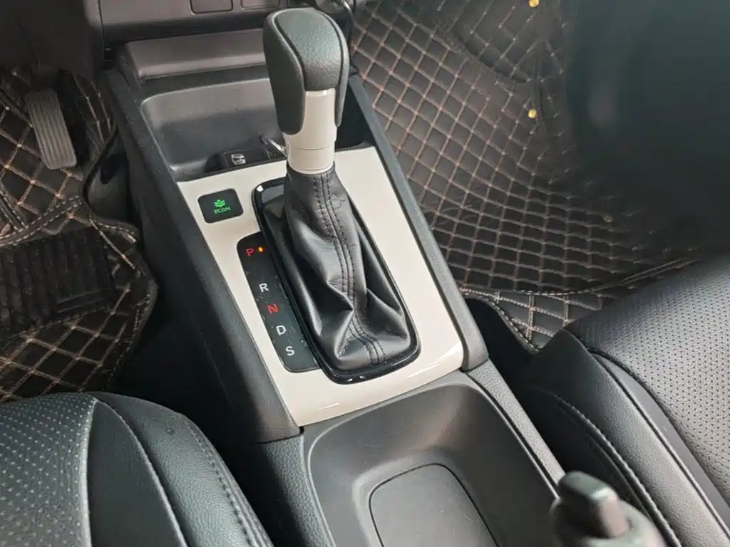 Honda Fit — фото 13