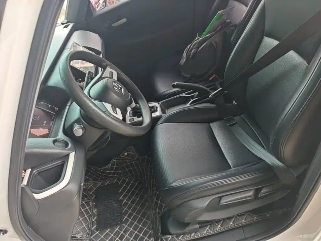 Honda Fit — фото 14