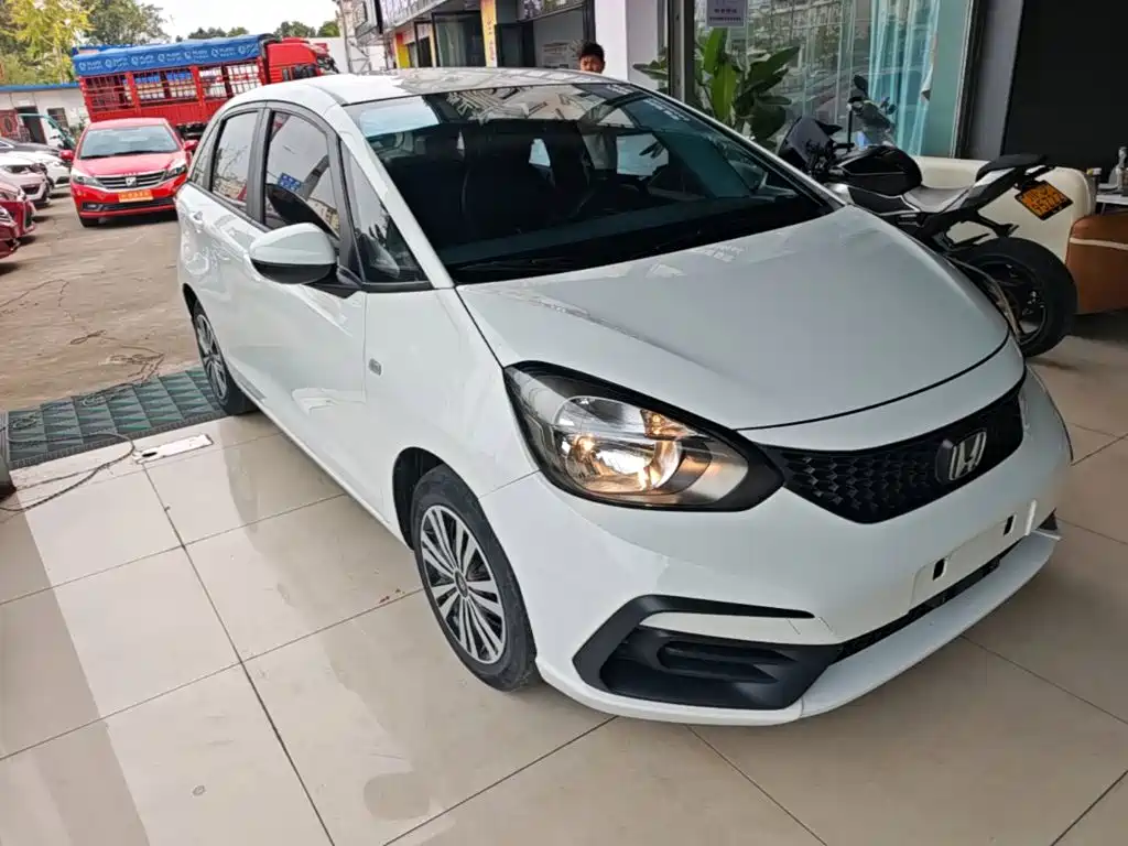 Honda Fit — фото 3