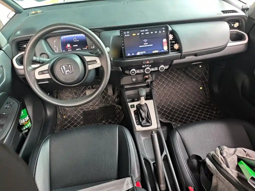 Honda Fit — фото 9