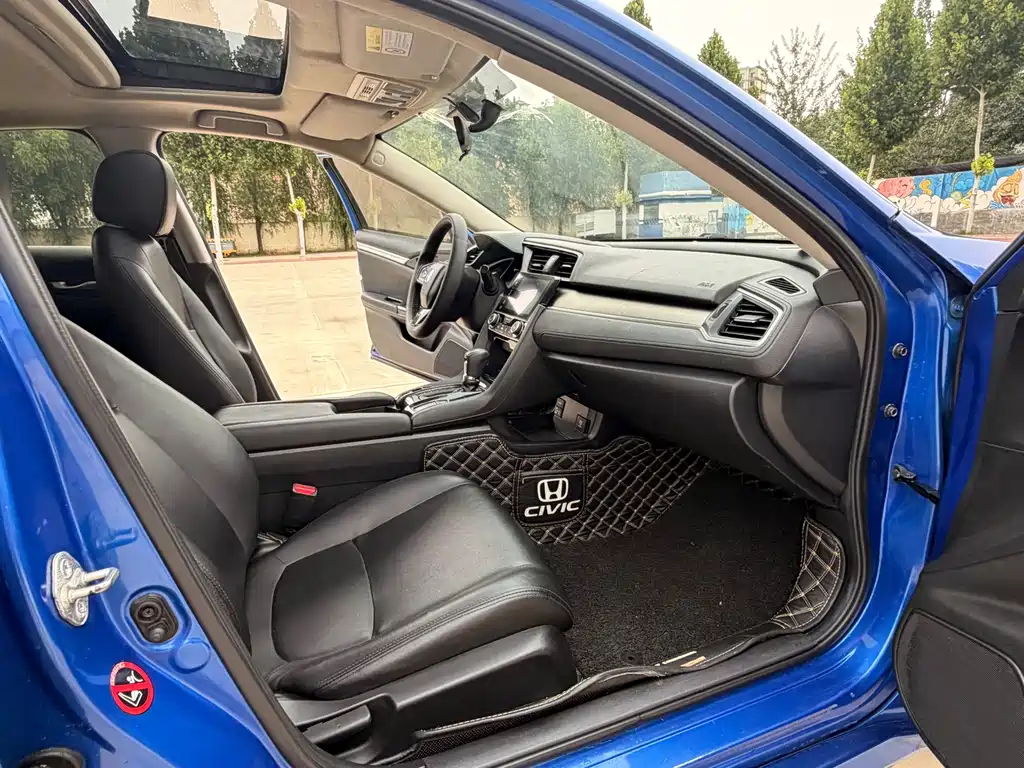 Honda Civic — фото 11