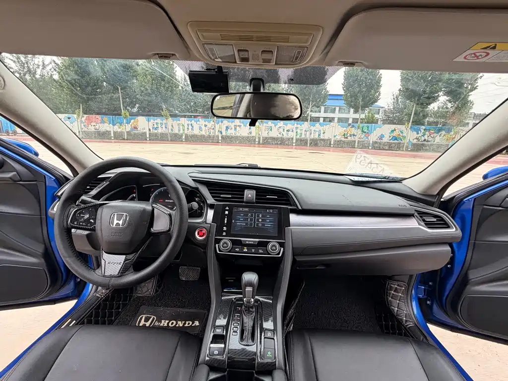 Honda Civic — фото 14