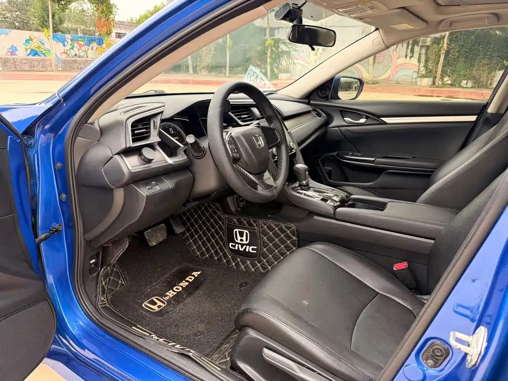Honda Civic — фото 5