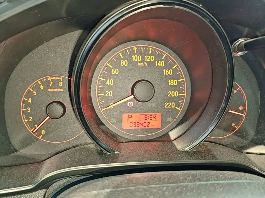 Honda Fit — фото 11