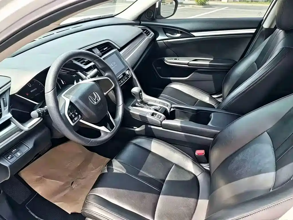 Honda Civic — фото 4