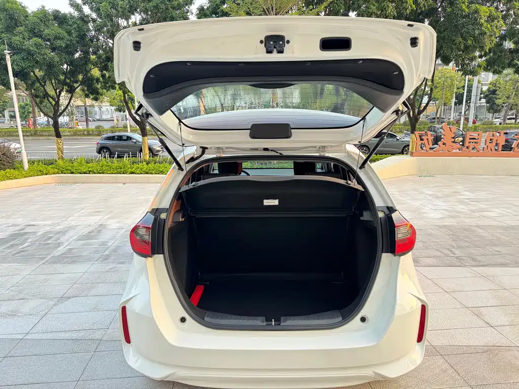 Honda Fit — фото 13