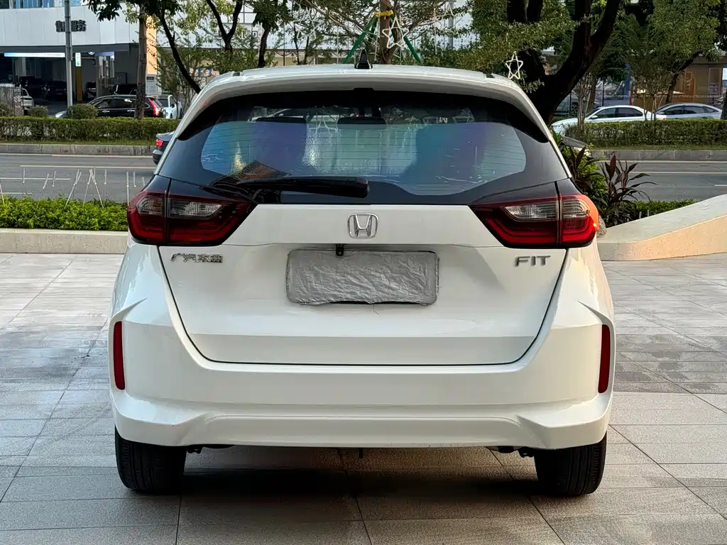 Honda Fit — фото 15
