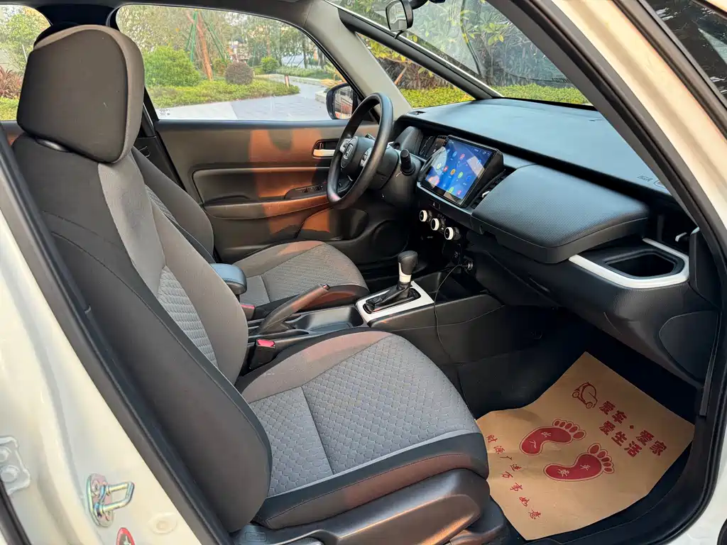 Honda Fit — фото 10