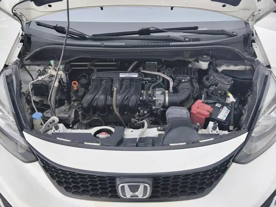 Honda Fit — фото 10