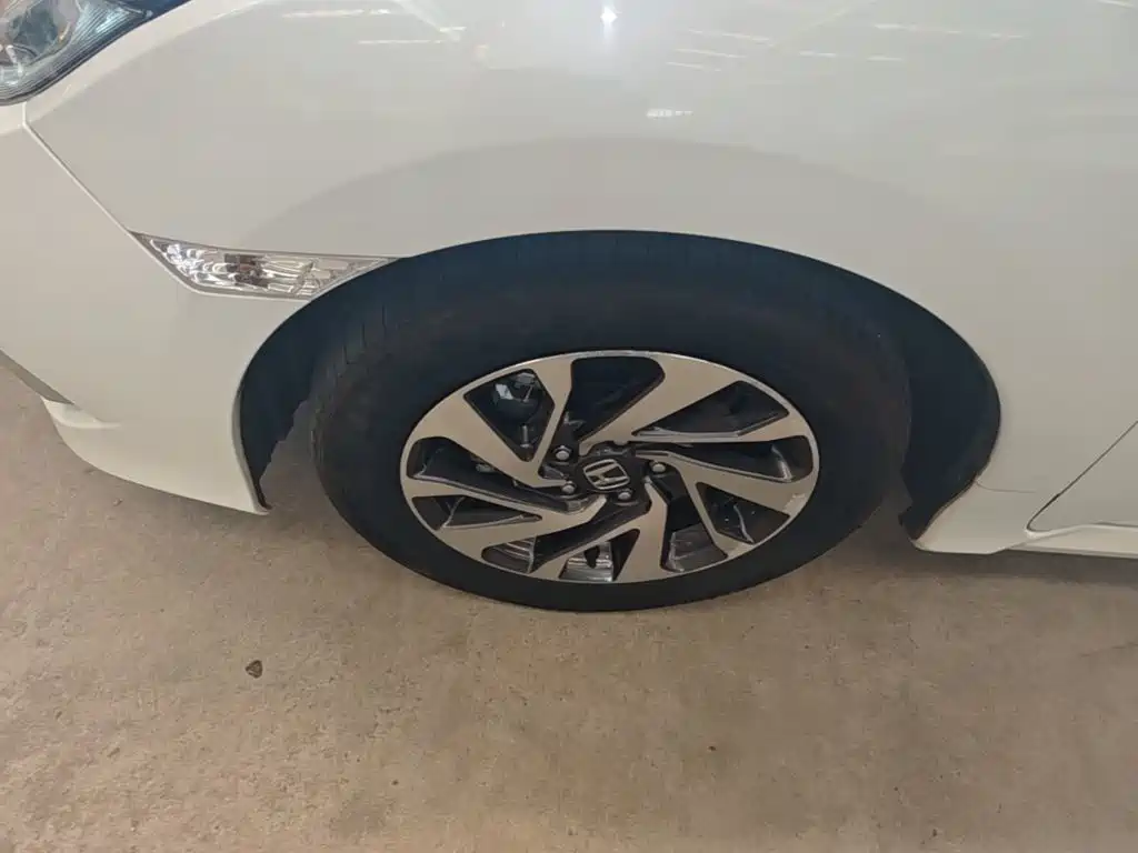 Honda Civic — фото 22