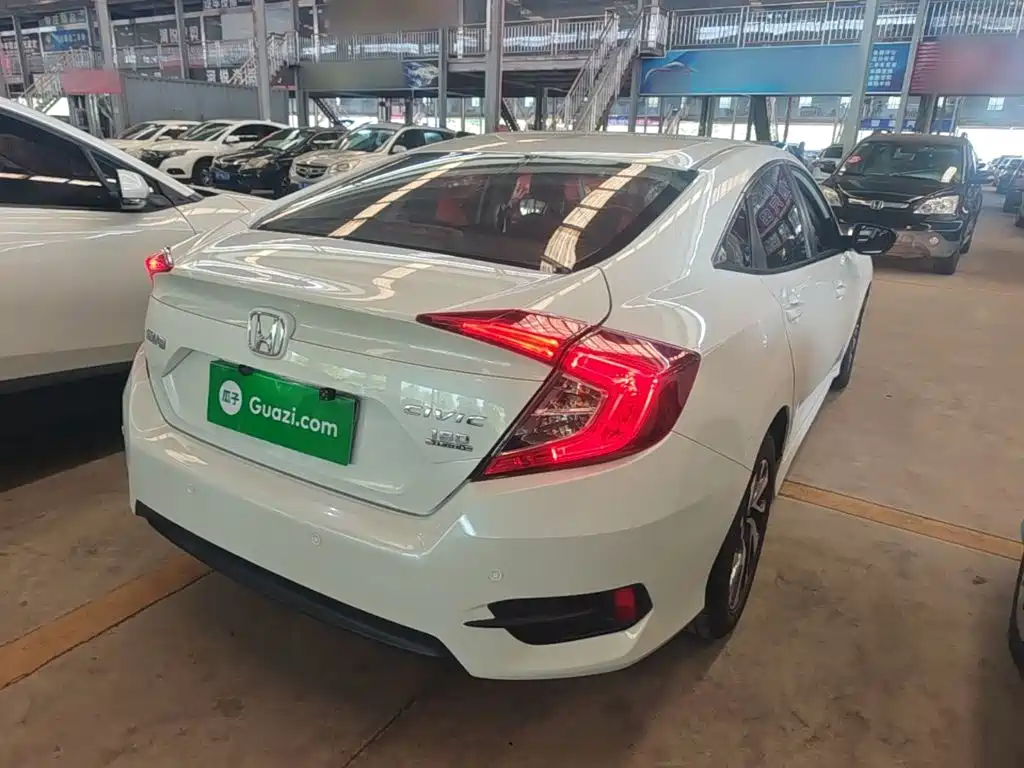 Honda Civic — фото 6