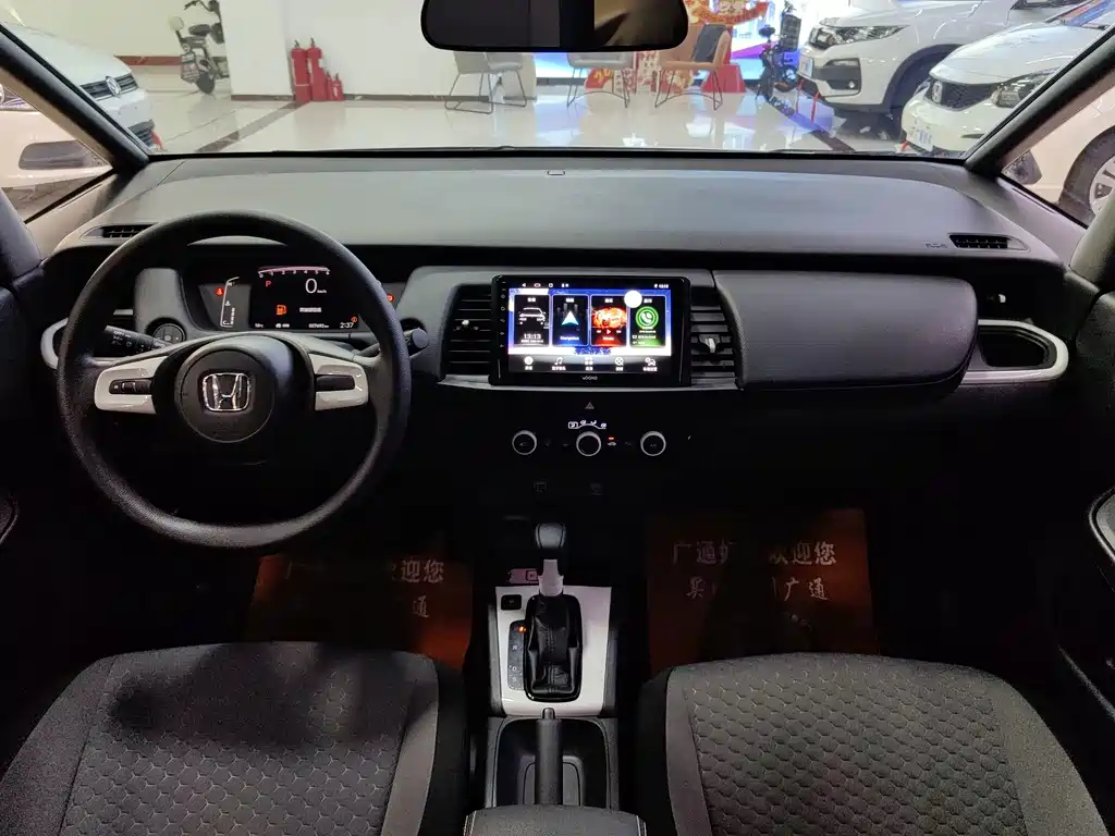 Honda Fit — фото 5