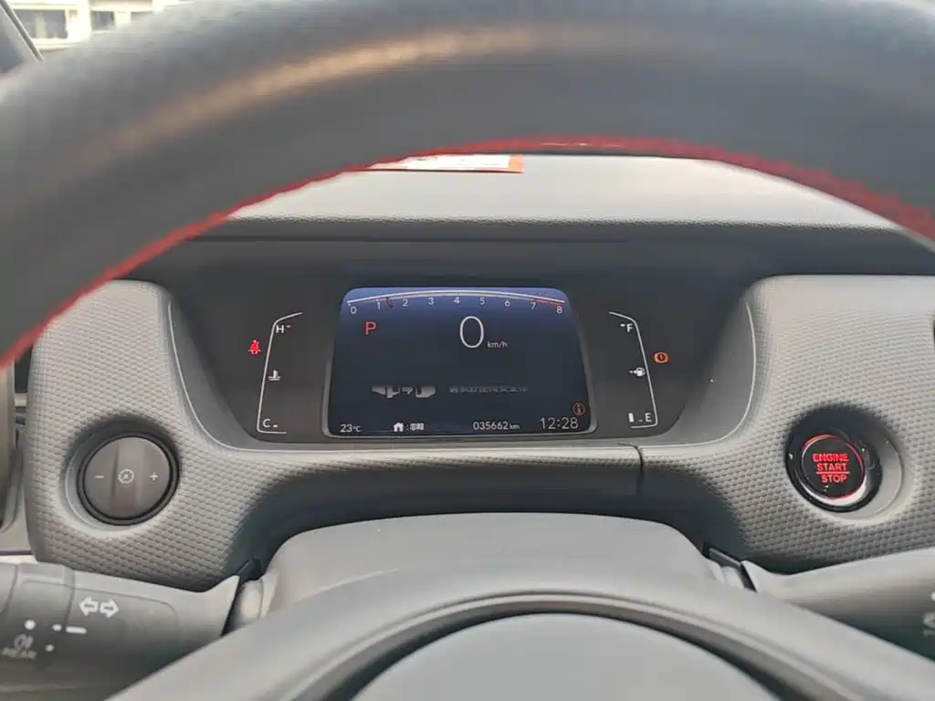 Honda Fit — фото 11