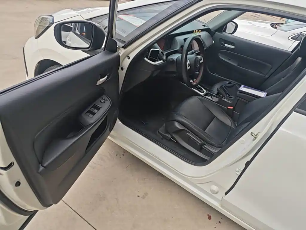 Honda Fit — фото 15