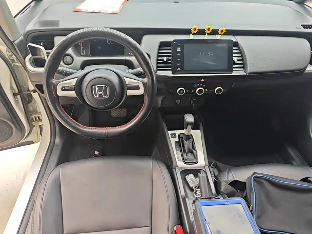 Honda Fit — фото 9