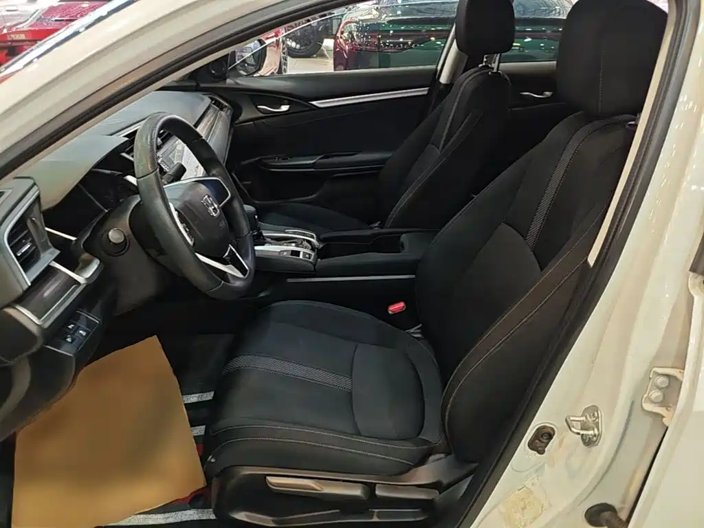 Honda Civic — фото 14