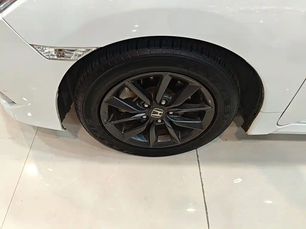 Honda Civic — фото 22