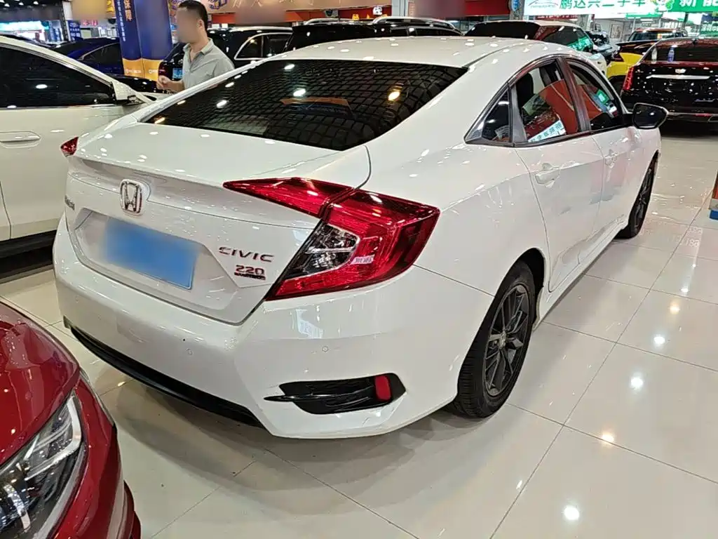 Honda Civic — фото 6