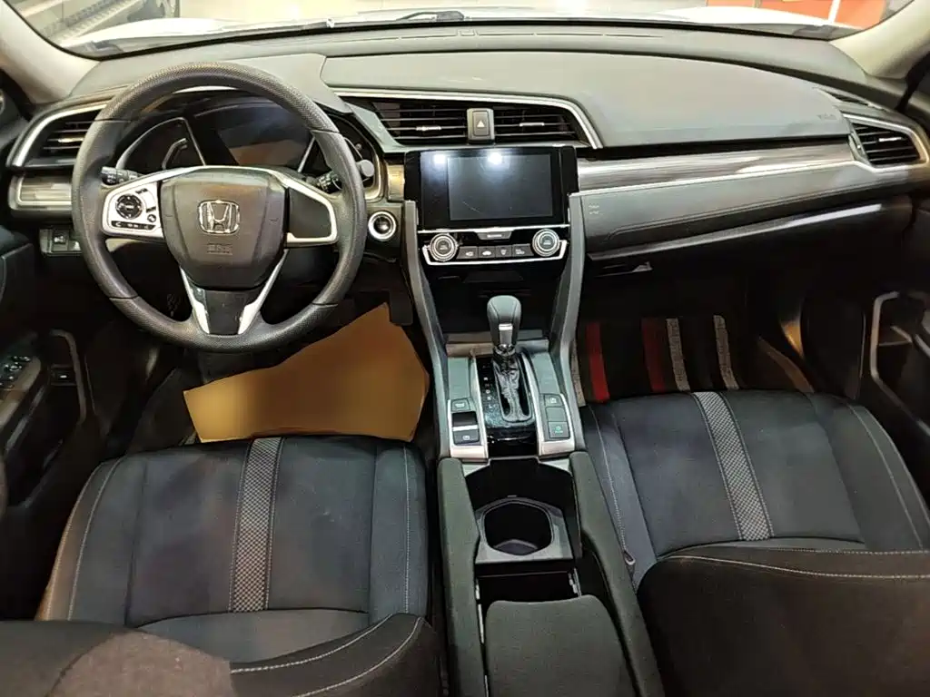 Honda Civic — фото 9