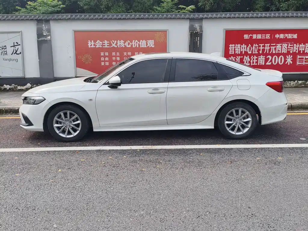 Honda Civic — фото 4