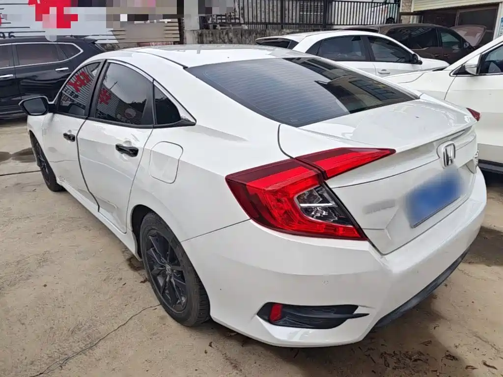 Honda Civic — фото 4