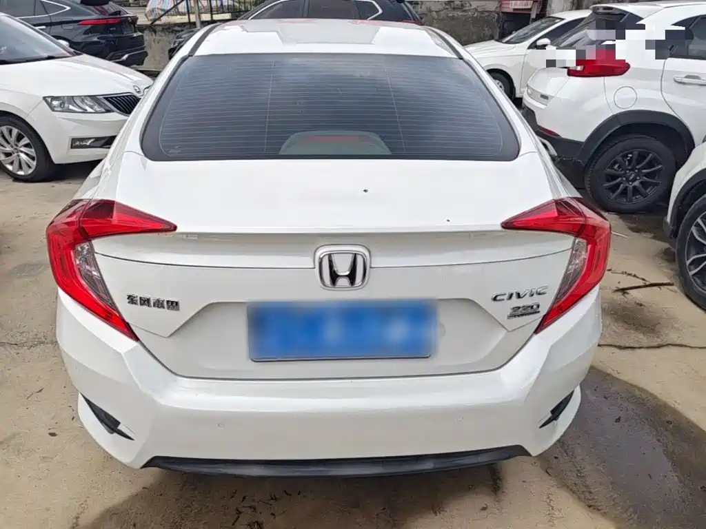 Honda Civic — фото 5